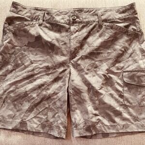 Eddie Bauer Women's Sz 16 Shorts 8" Inseam Cargo Pocket Gray Camo